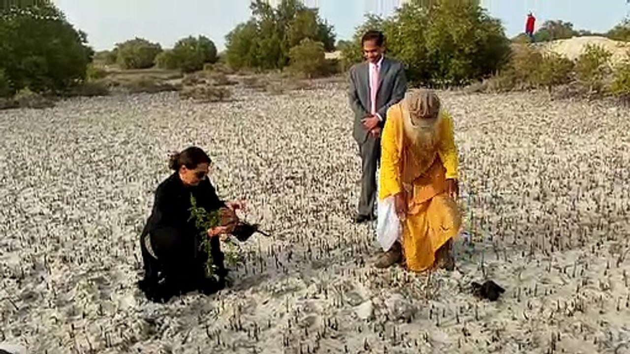 Sadhguru visits UAE