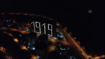 Öğrenci yurtlarında oda ışıklarıyla "ATA" ve "1919" yazısı oluşturuldu