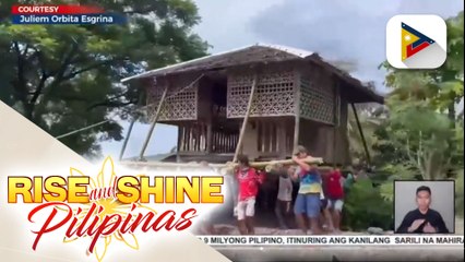 Mga taga-Igbaras, Iloilo, ipinamalas ang bayanihan para mailipat ang bahay ng residente