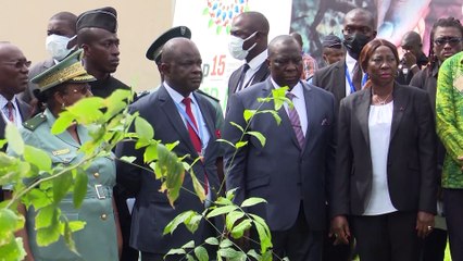 COP 15 : le Premier Ministre Patrick Achi conduit une opération de planting d’arbres