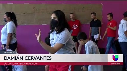 下载视频: Un proyecto cultural en Tijuana brinda alegría a migrantes que esperan la oportunidad de cruzar a Estados Unidos.