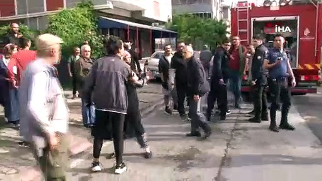 Yangın çıktı, kiracı ve ev sahibi birbirine girdi