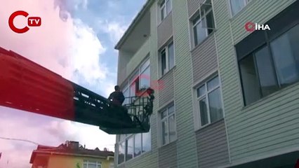 Ümraniye'de apartman dairesinde korkutan yangın!