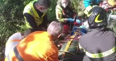 Coreglia Antelminelli (LU) - Operaio si infortuna mentre taglia piante in zona Gromignana (19.05.22)