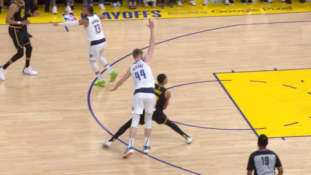 Poole's fancy footwork leads to buzzer-beater