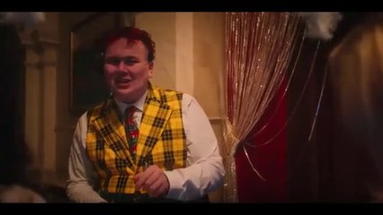 Derry Girls S03E06 Halloween