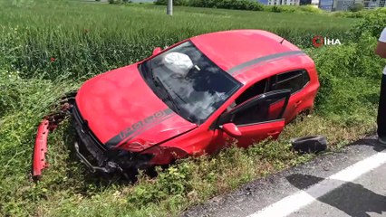 Edirne'de feci kaza! Minibüs içindeki yolcularla birlikte ters döndü