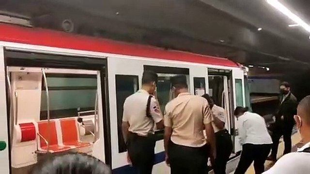 Pasajeros del Metro fueron evacuados por humareda en vagón