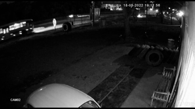 Vídeo mostra momento em que homem é atropelado por ônibus às margens da BR-277