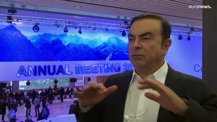 لبنان يتسلّم من الإنتربول نشرة حمراء بحق كارلوس غصن