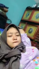 Live hijab nggak sengaja kelihatan melonnya besar banget