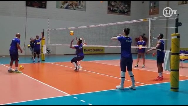 Seleção feminina de vôlei treina em Saquarema visando estreia na Liga das Nações