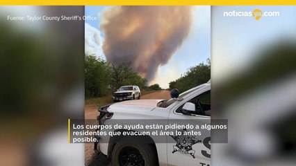 Un incendio forestal cerca de Abilene, TX salta a 5,000 acres