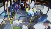 Halk otobüsünün çarptığı kadın yaşamını yitirdi