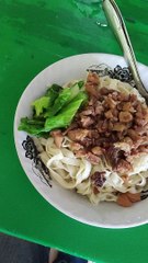 HUNTING JAJANAN MIE AYAM DJODO PAK BOTAK