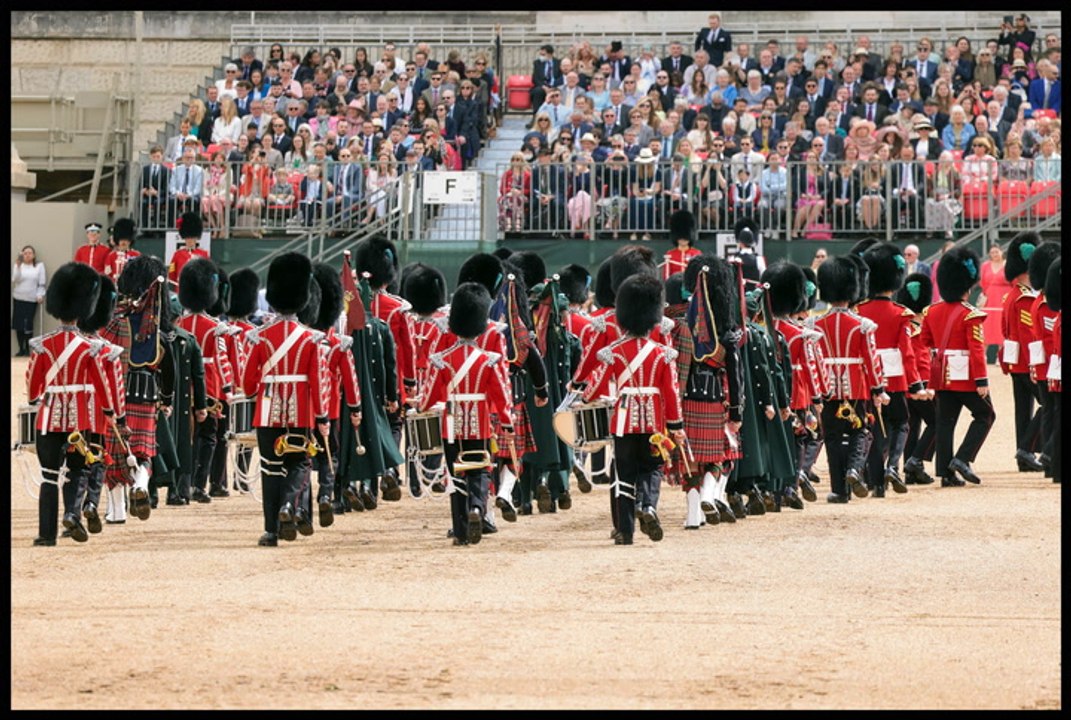 Drama bei Queens „Trooping the Colour“-Probe: Mehrere Zuschauer verletzt