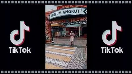 -Video Tik Tok Lucu Bikin Ngakak Warga +62