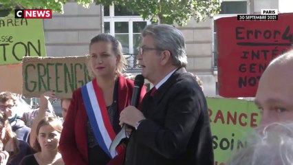 Législatives : la suppléante de Mathilde Panot fait polémique