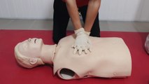 How to perform CPR for heart attack patients