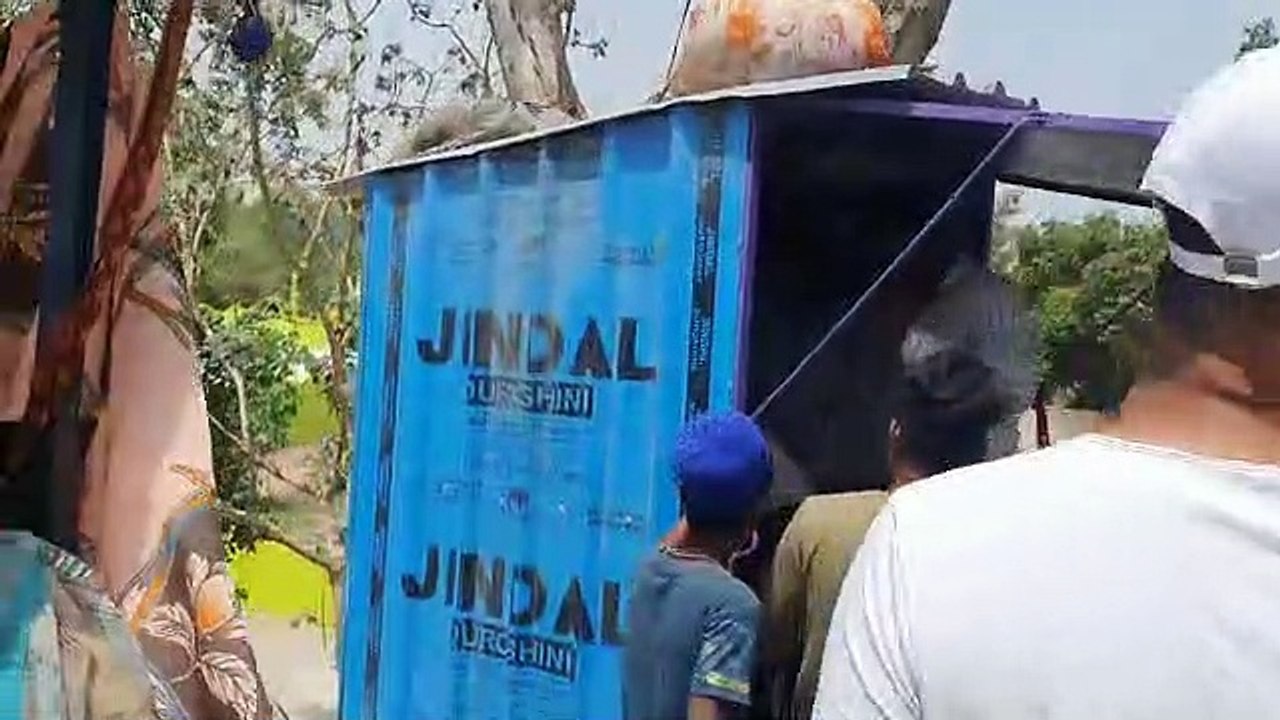 राजतालाब क्षेत्र में चला पीला पंजा, हटाया अतिक्रमण