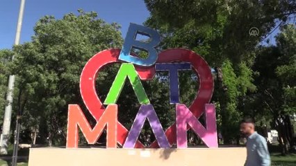 Annesini kan kaybından yitiren Batmanlı öğretmen 18 yıldır düzenli bağış yapıyor