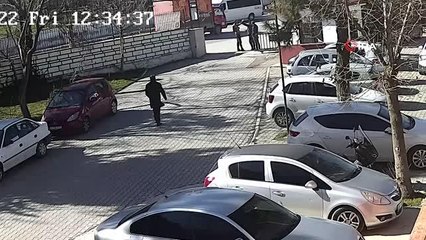 Okul müdürünün engelli memura tokat attığı anlar kamerada