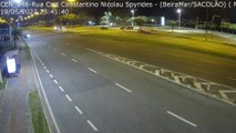 Racha entre três carros deixa um morto no Centro de Florianópolis