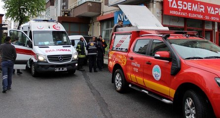 Asansörde sıkışan çocuk böyle kurtarıldı