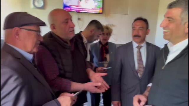 Elazığlı Vatandaştan Gürsel Erol'a: Eski Bir Ak Partiliyim, Ama Daha Vermeyeceğim Oyumu, Bizi Kurtarın