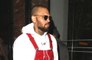 Chris Brown parabenizou Rihanna pela chegada de seu primeiro filho