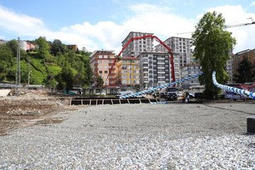 AK Parti Genel Başkan Yardımcısı Yazıcı, Sağlık Bilimleri Fakültesi'nin temel atma törenine katıldı