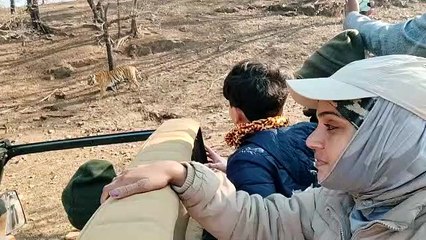 देशी पर्यटक पार लगा रहे ट्यूरिज्म की नैया