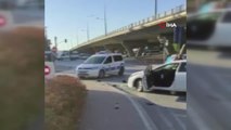 5 kişinin yaralandığı kazada, devrilen servis minibüsünün şoförü olay yerinden kaçtı