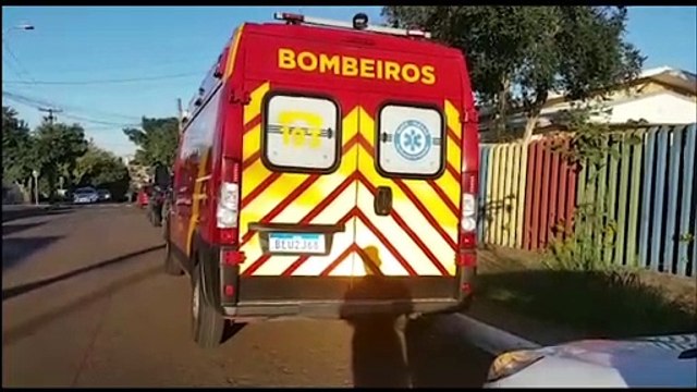 Menina de 7 anos é socorrida com suspeita de fratura no braço ao cair dentro de escola