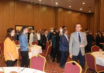 AK Parti'li Çelik, gazeteciler ve sosyal medya fenomenleriyle buluştu