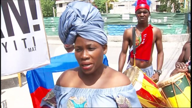 École Normale PESTALOZZI a organisé une marche en prélude à la commémoration du drapeau haïtien.