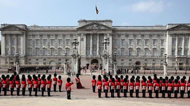 Royal family 'open up their homes' to Ukrainian refugees like thousands of generous Brits