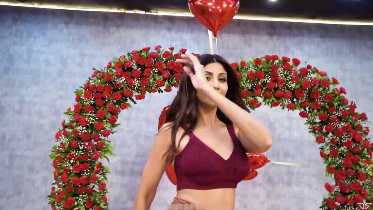 Shilpa Shetty Real Life Story -- Bollywood Actress Shilpa Shetty Gossip Movies Latest News 2022