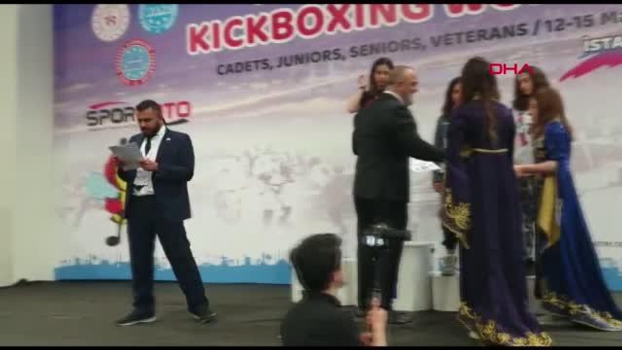 SPOR Erkek sporu diye girmesini istemedikleri kick boksta dünya