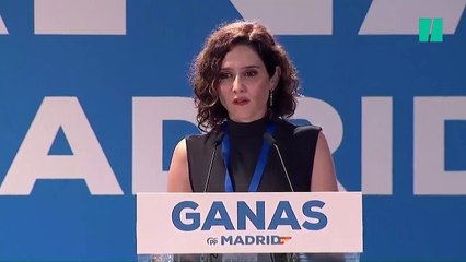 Ayuso dice que la monarquía en España "se votó democráticamente"