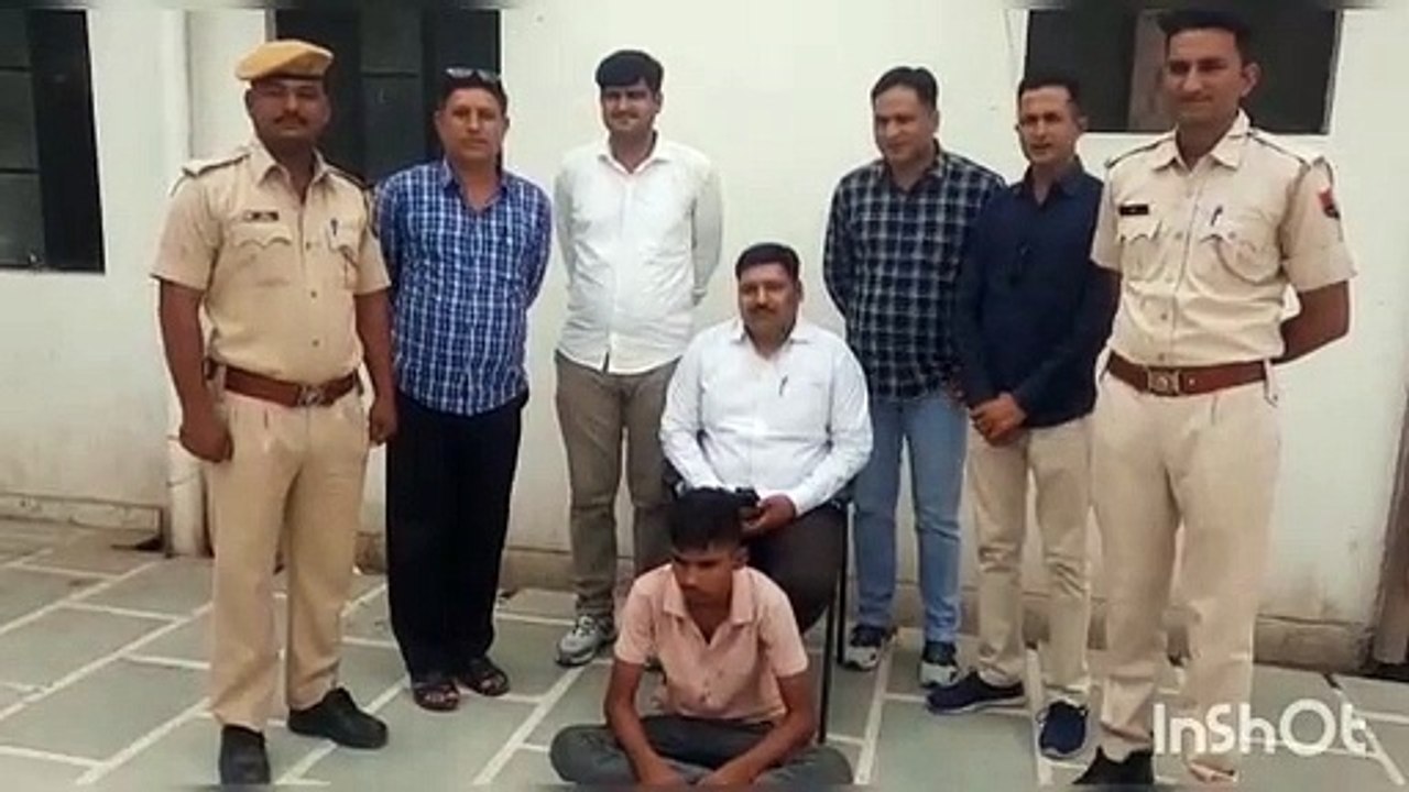 नाबालिग ने प्रेमी के साथ मिलकर खुद के घर में करवाई चोरी