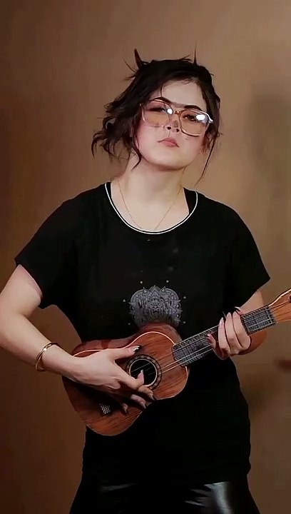 Kon hai ye jisne muje nhi dekha..️