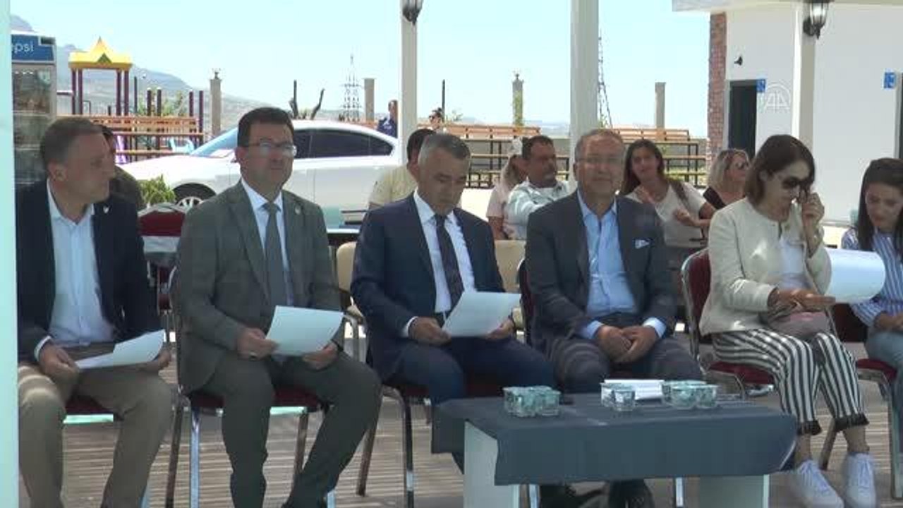 Cudi Cup Uluslararası Tenis Turnuvası, yarı final ve final müsabakalarıyla sürüyor