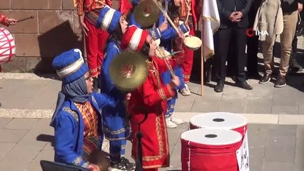 "Tarihin Görgü Tanıkları Ayağa Kalkıyor Ahlat Çalıştayı" başladı