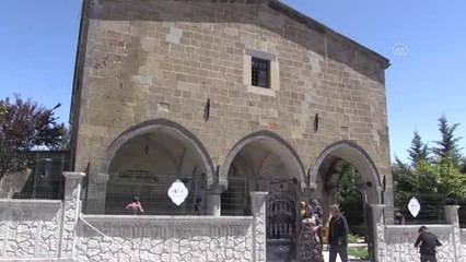 "Sanat Sarsıntısı-9" adlı uluslararası resim sergisi açıldı