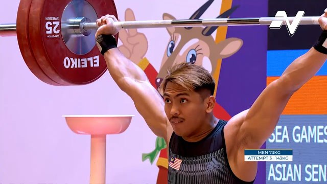Erry Hidayat PECAH REKOD negara dengan catatan 316kg!