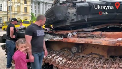 İmha edilen Rus tankları Kiev'de sergileniyor