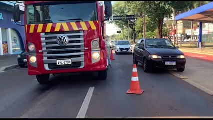 Princípio de incêndio em veículo mobiliza equipe do Corpo de Bombeiros