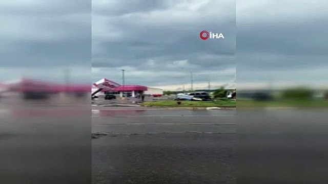 ABD'yi hortum vurdu: 2 ölü, 44 yaralı