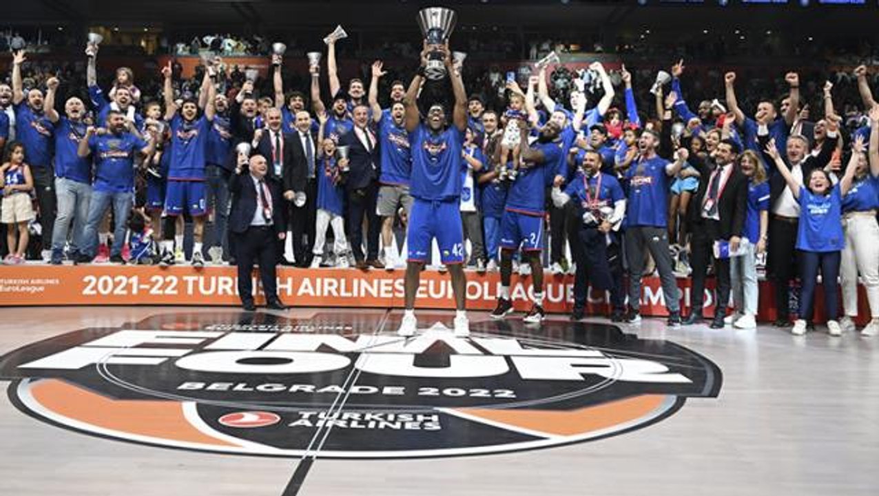 Son Dakika: Euroleague'de tarih yazdık! Real Madrid'i deviren Anadolu Efes üst üste 2. kez Avrupa şampiyonu